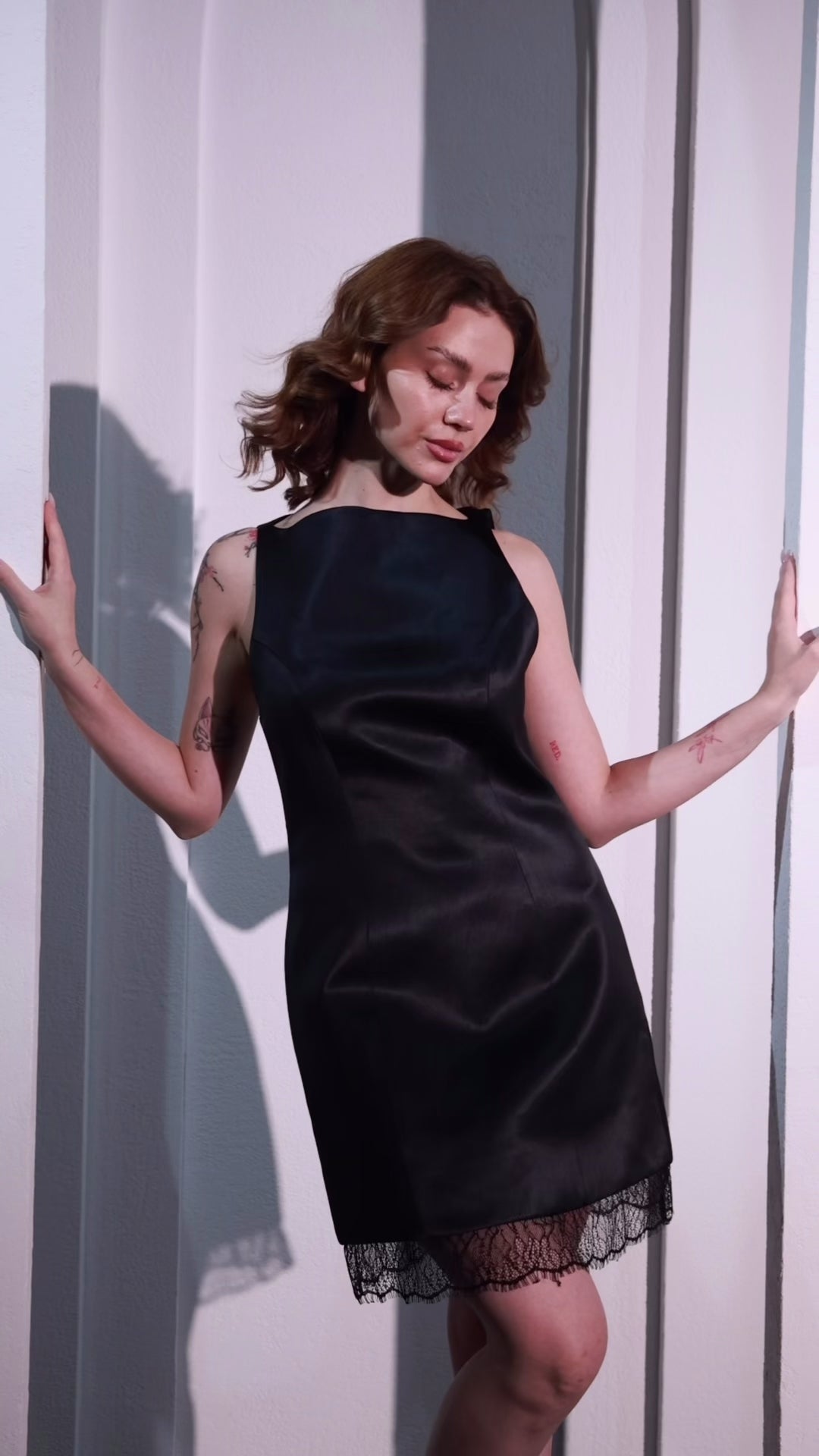 Éclat little black dress video